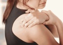 Про що можуть свідчити болі в плечі?
