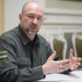 Шмыгаль: Журналисты с риском для жизни дают важную информацию и сшивают Украину