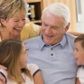 Общение с родственниками продлевает жизнь человека - ученые