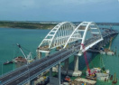 Оккупанты начали опасное строительство на Крымском мосту: появились фото