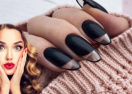 Остановите Землю, я сойду: Трендовые «ногти-стекляшки» удивили россиянок